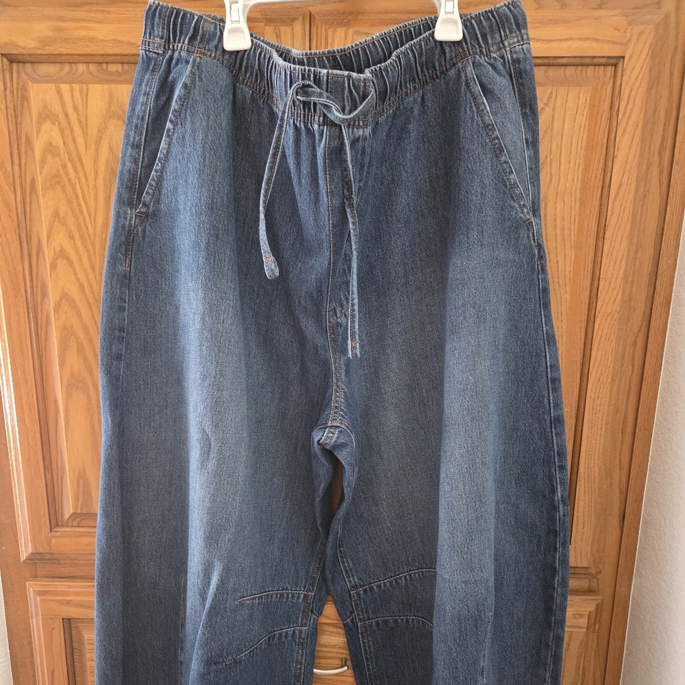 Old Navy Barrel Jeans